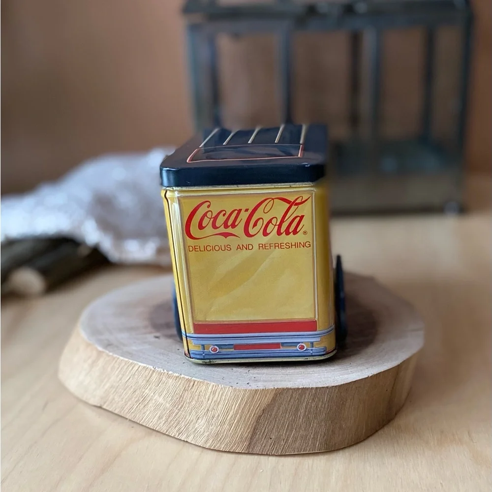 Coca-Cola Classic Vintage Tin Delivery Truck - Picture 4 of 7